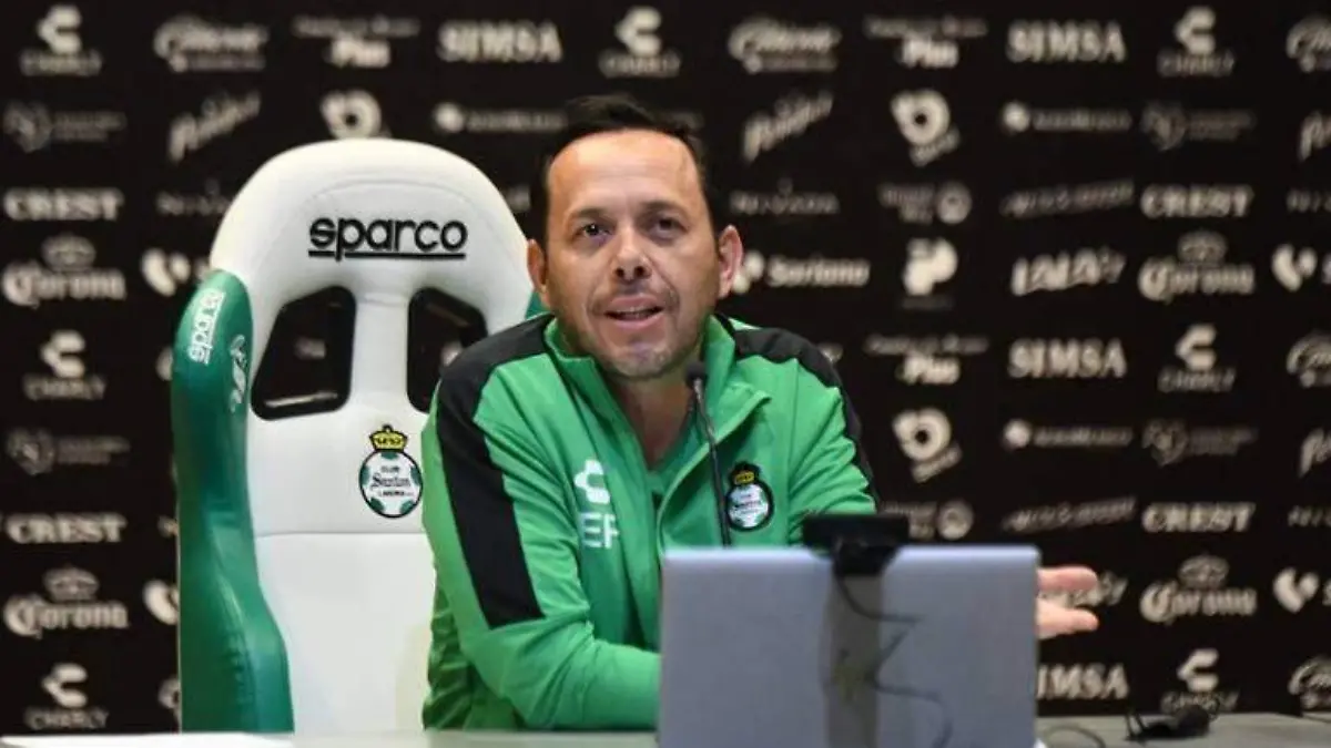 Eduardo Fentanes, estratega  de Santos Laguna