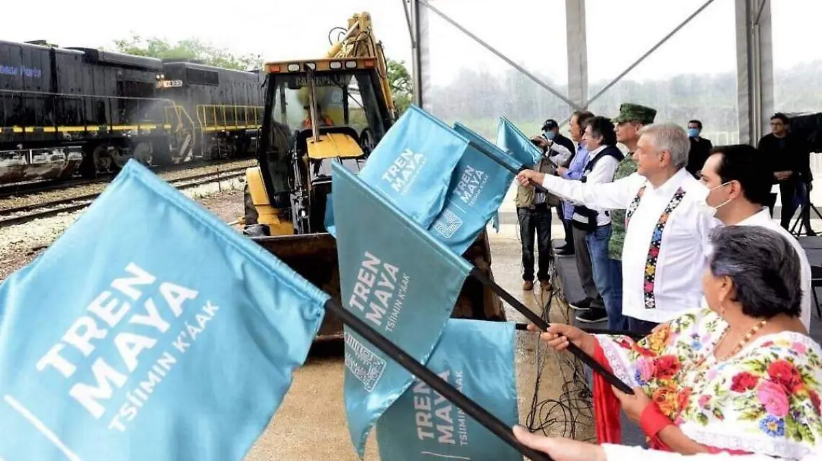 amlo-banderazo-tren-maya-2