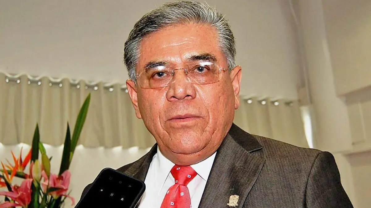 j02 Salvador Hernández Vélez 