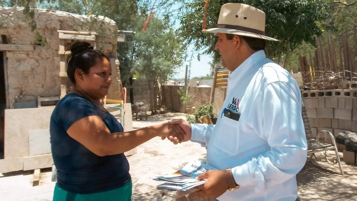 Homero-Martinez-apoyos (1)