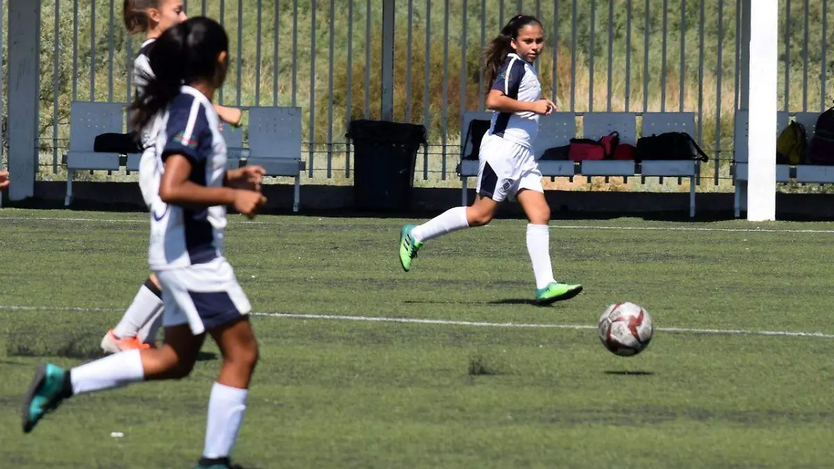 32 Invitan a la 3ra Copa Británico