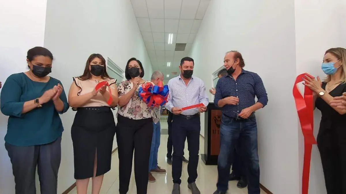 Apertura de Universidad