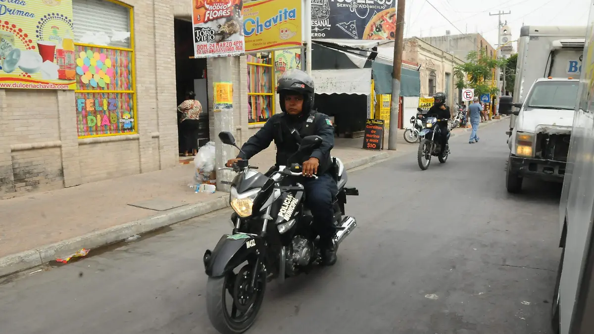 MIGUEL SOLIS 3