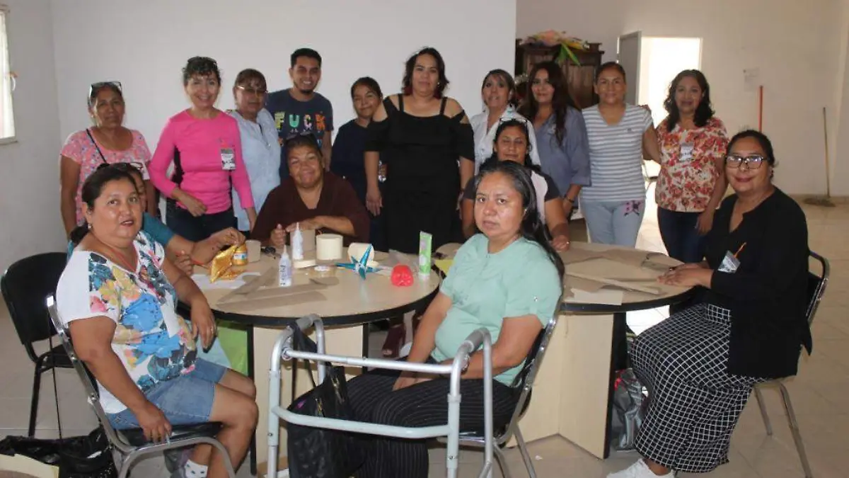 14 Imparte Instituto de la Mujer Curso de Manualidades1
