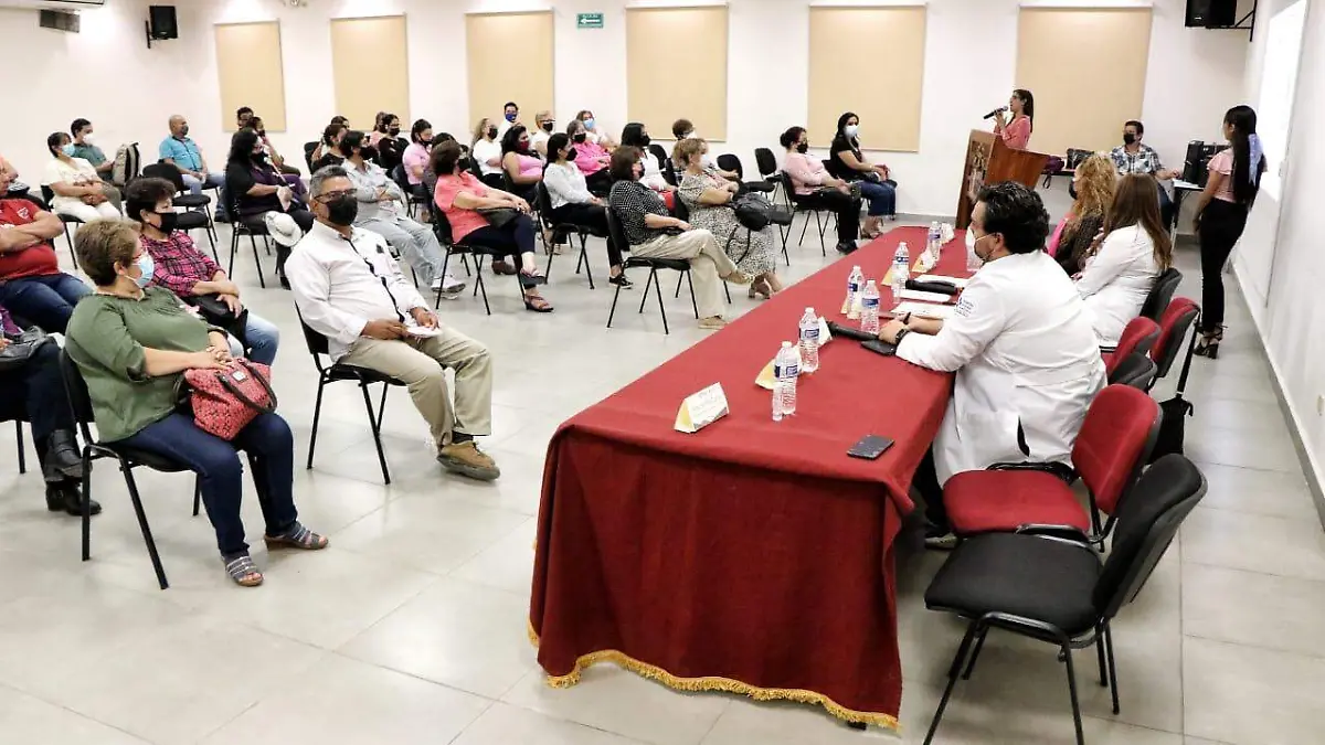 Conferencia cáncer de mama 4