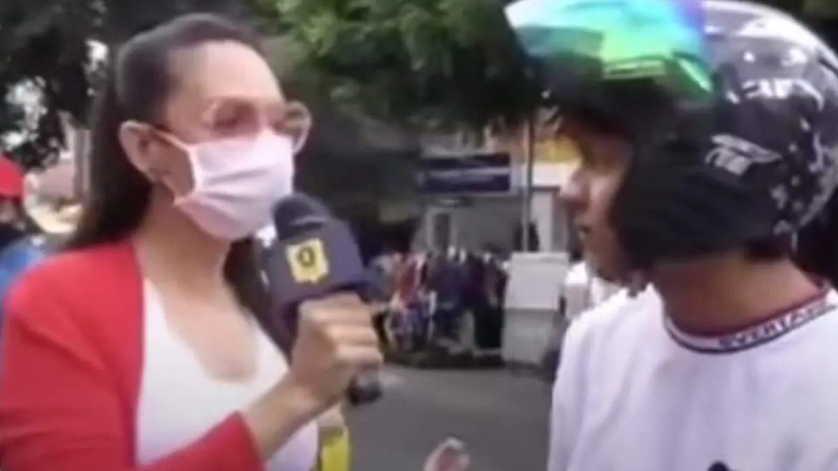 Joven se vuelve viral