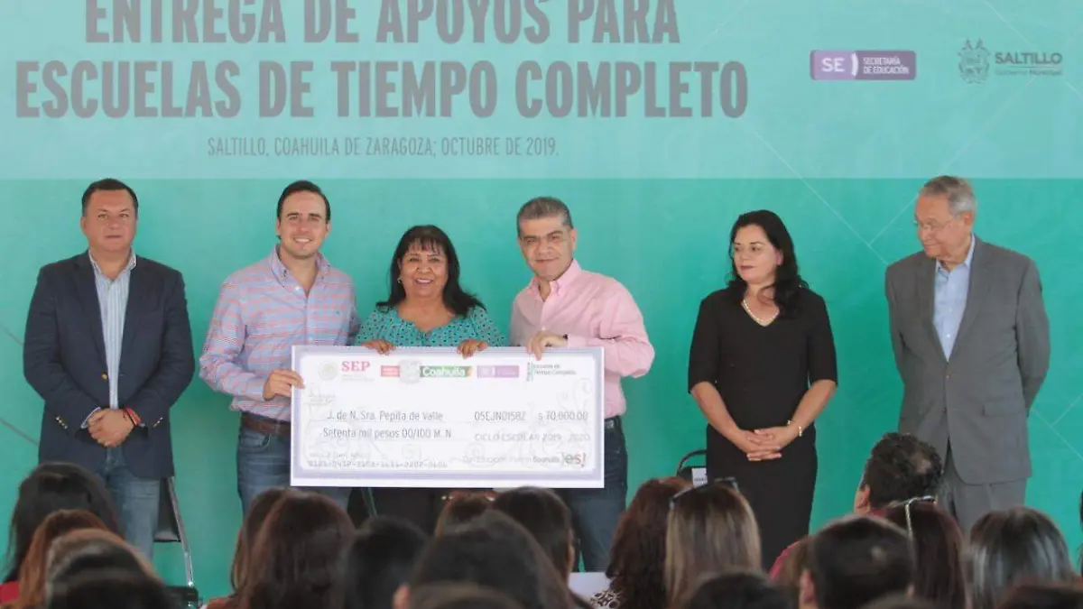 35 Fortalece Miguel Ángel Riquelme Solís a escuelas de tiempo completo con 1