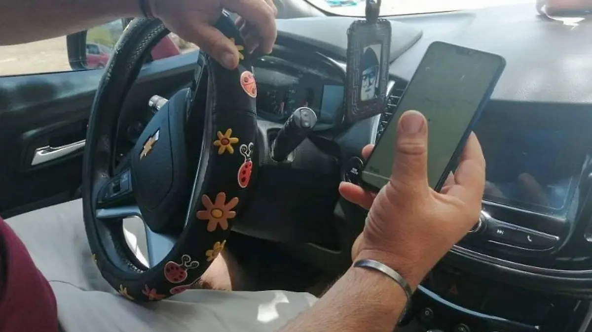 Choferes Uber DiDi BCS Víctor Castro
