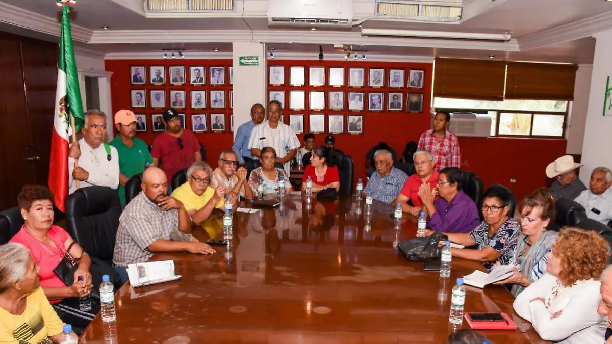 30 Rechazan renovación de permisos para Chemours