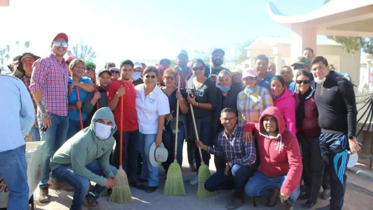 27 Funcionarios del Ayuntamiento participaron en Macro Brigada de Limpieza