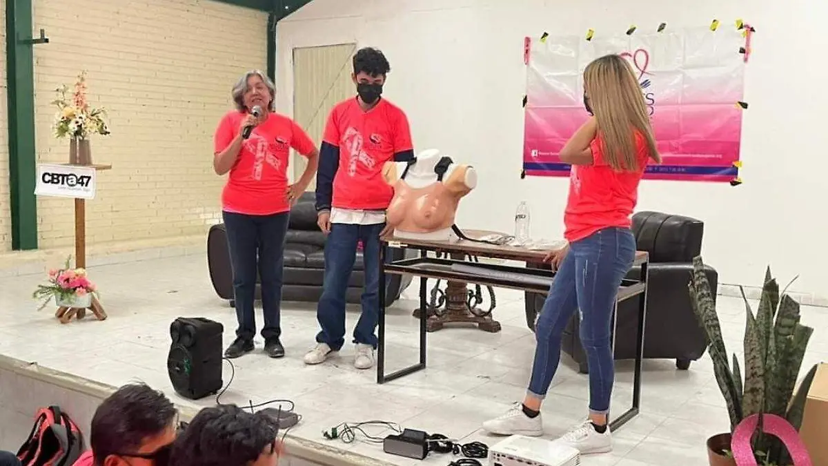 conferencia-cáncer-de-mama