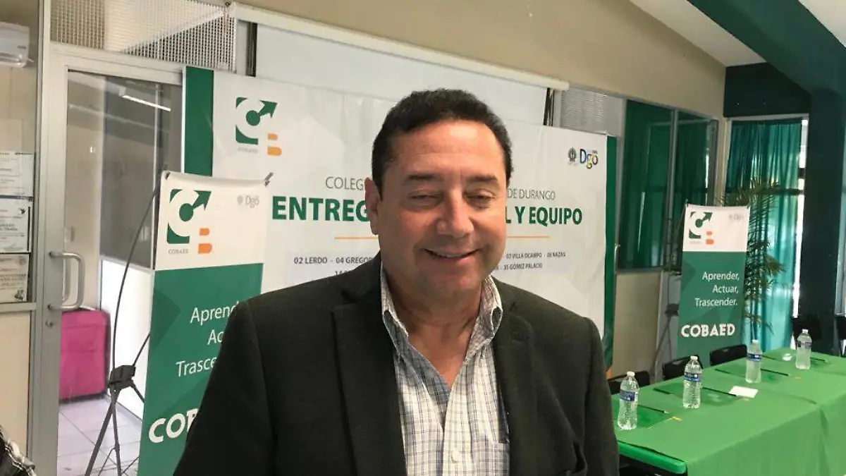 09 entregan material y equipo para 9 cobaeds