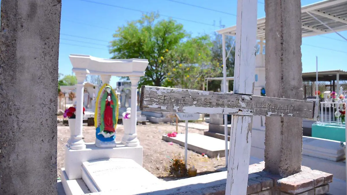 CESAR 1 Se crearían fosas en lo que será el tercer panteón