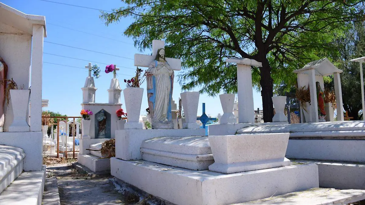 cementerio gómez