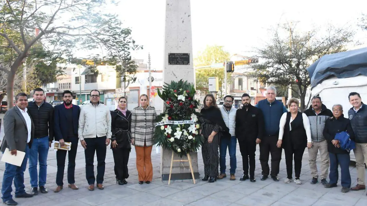 38 CESAR Encabeza Marina Vitela guardia de honor con motivo del Día de la Constitución