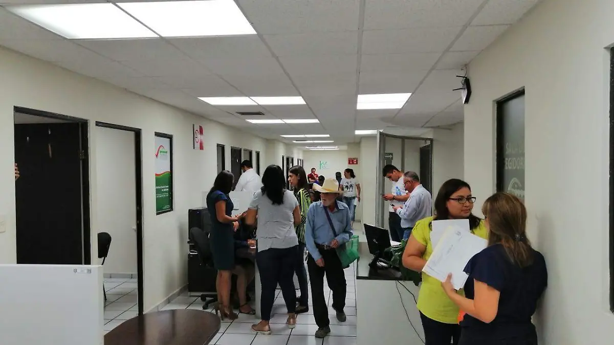 02 Inició entrega recepción de sala regidores y despacho de la alcaldesa 1