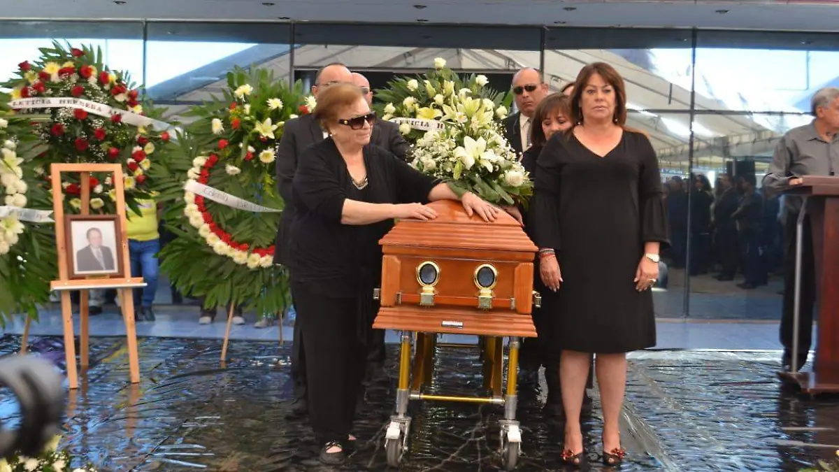 10 Despiden a Don Manuel Gamboa Cano1