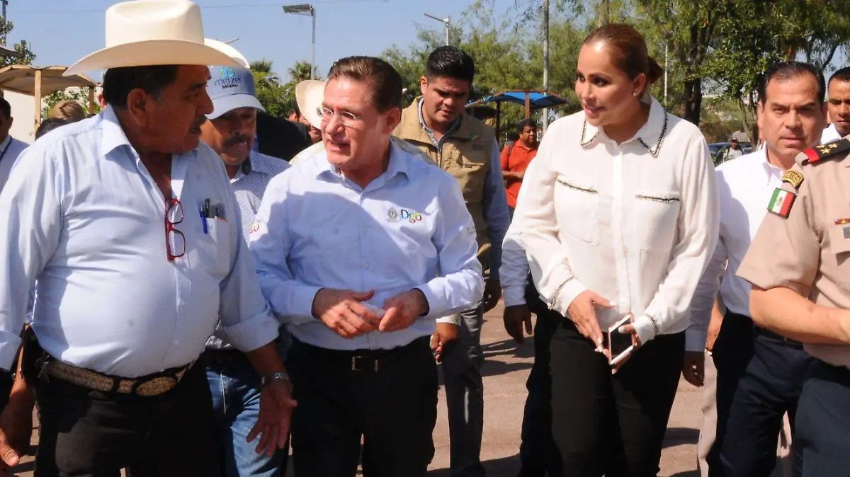 MIGUEL SOLIS 1_04