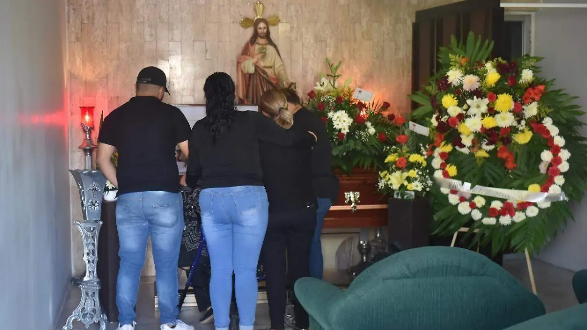 23 Familiares de la Maestra Fallecida piden justicia