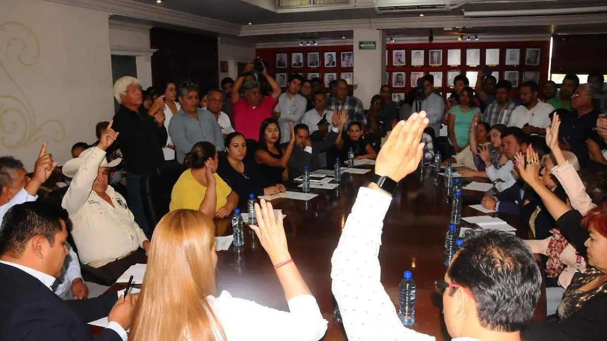 30 Por mayoría en cabildo