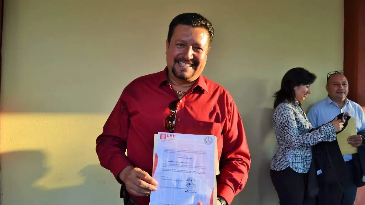 04 ES ROBERTO DE JESUS GOMEZ ESTRADA, NUEVO DIRECTOR DE FICA 1