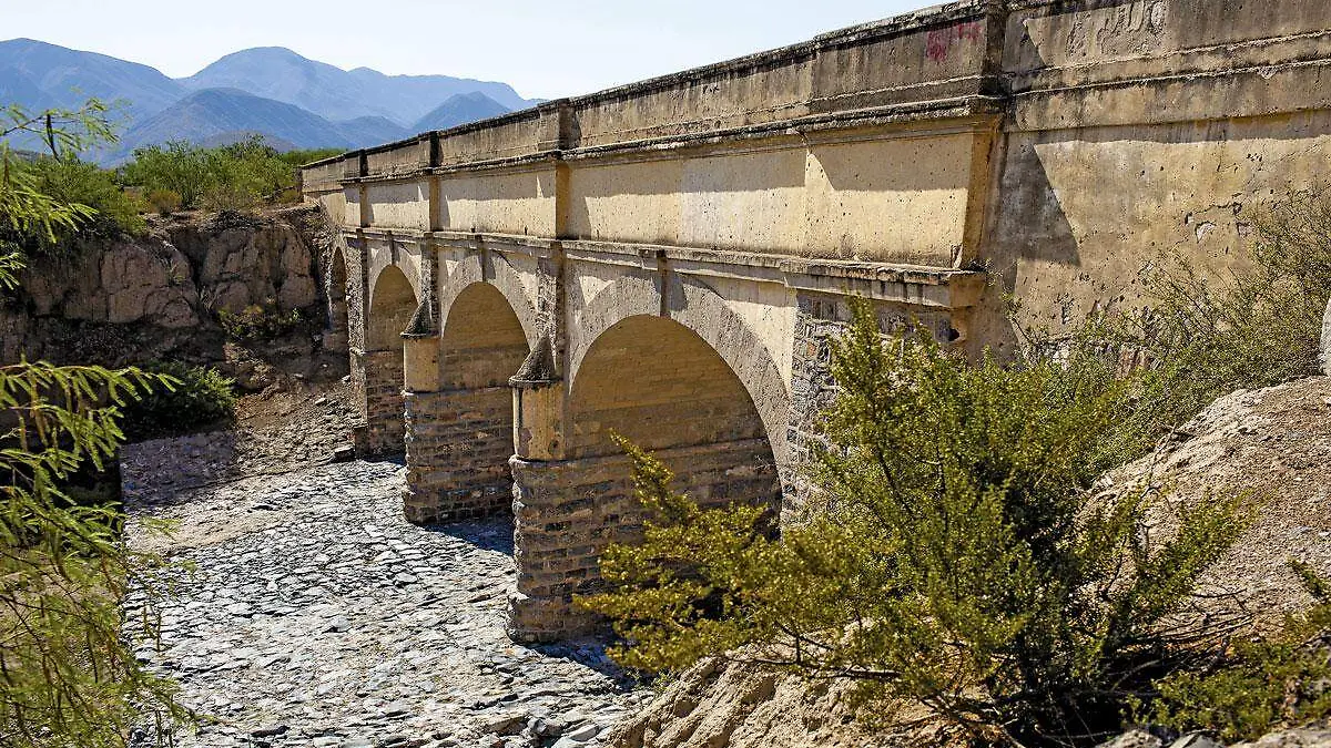 20130526_012_GEMD_DESCUBRE-COAHUILA_COA_FLOR-DE-JIMULCO_PUENTE-CANAL_ARQUITECTURA-DEL-PUENTE-CANAL_RC