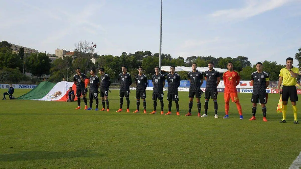 25 Santistas participan en victoria del Tricolor Sub