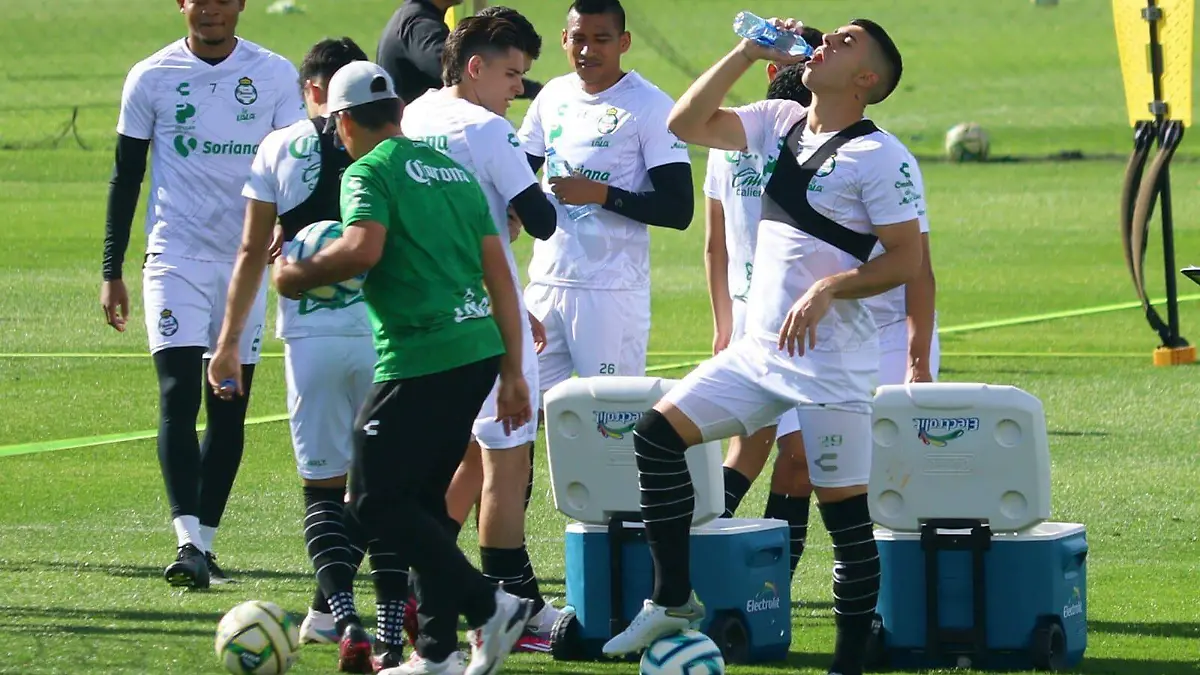 67986e0a-9b44-4233-95b8-8f6fdeff9a0b