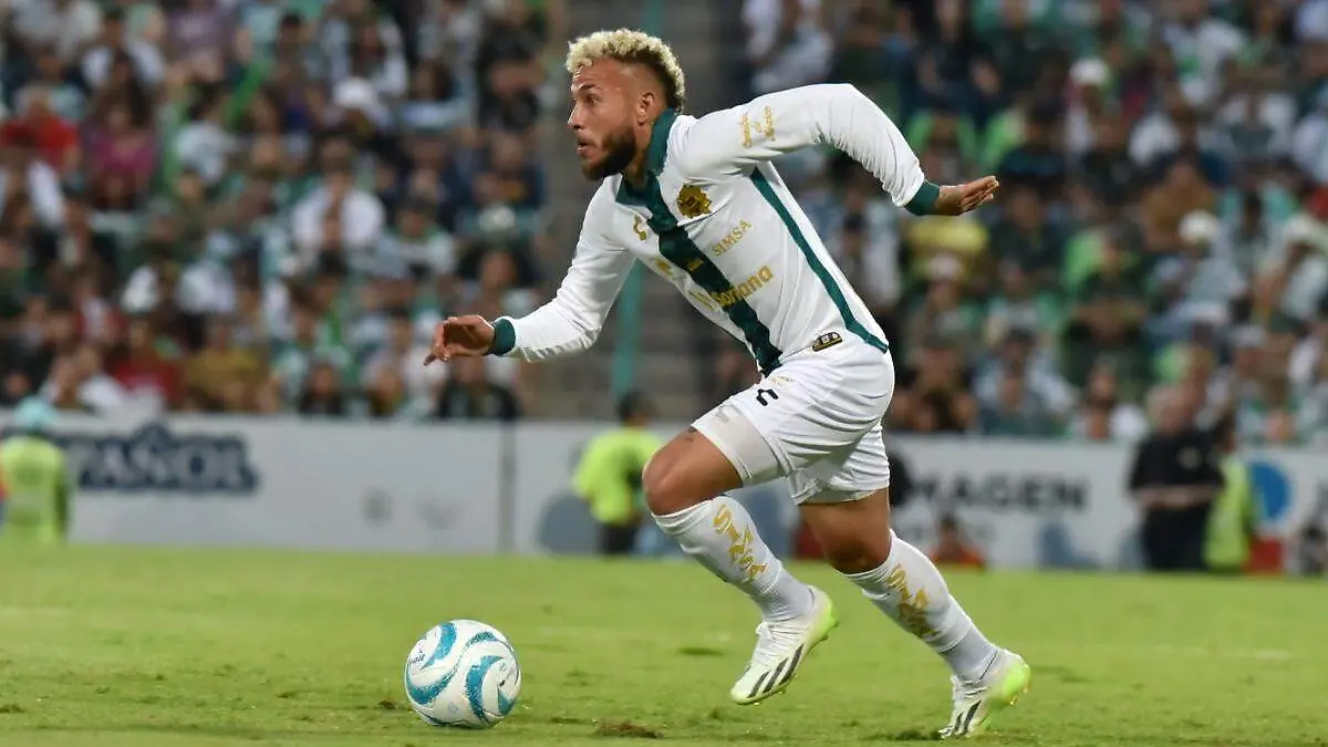 santos-laguna (5)