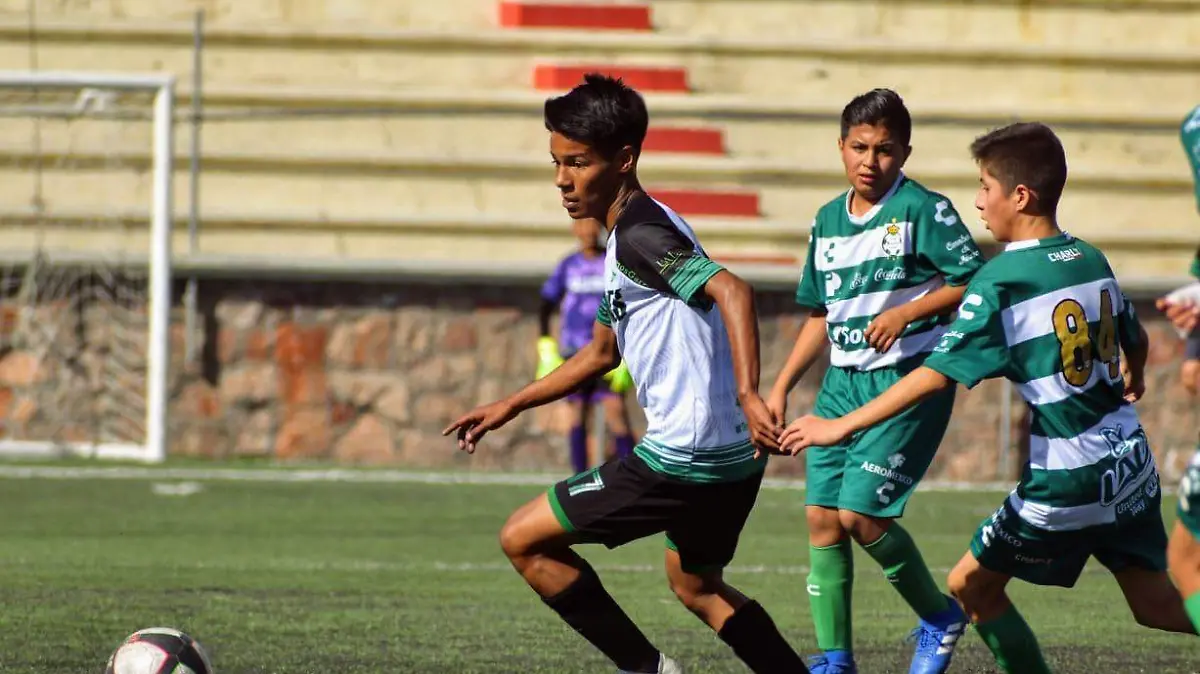 08 Saldo ganador para Halcones UAL en Liga Nacional J1