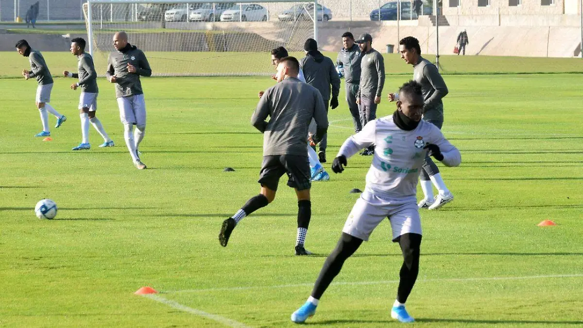 11 Guerreros realizan exigente trabajo físico