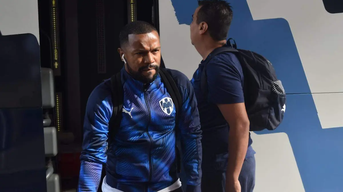 25 Rayados llega con plantel completo