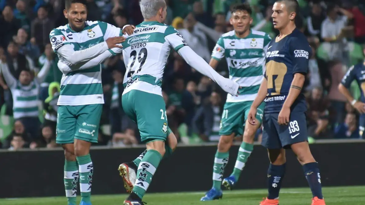 Santos-Pumas-39