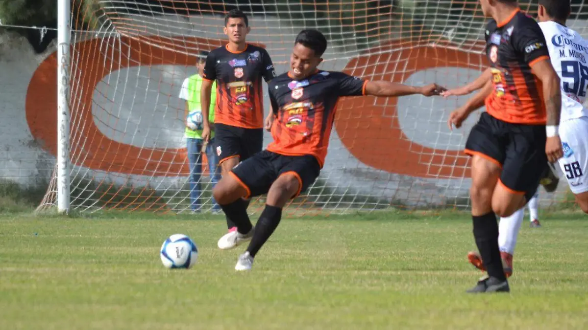 27 Constructores vencen 21