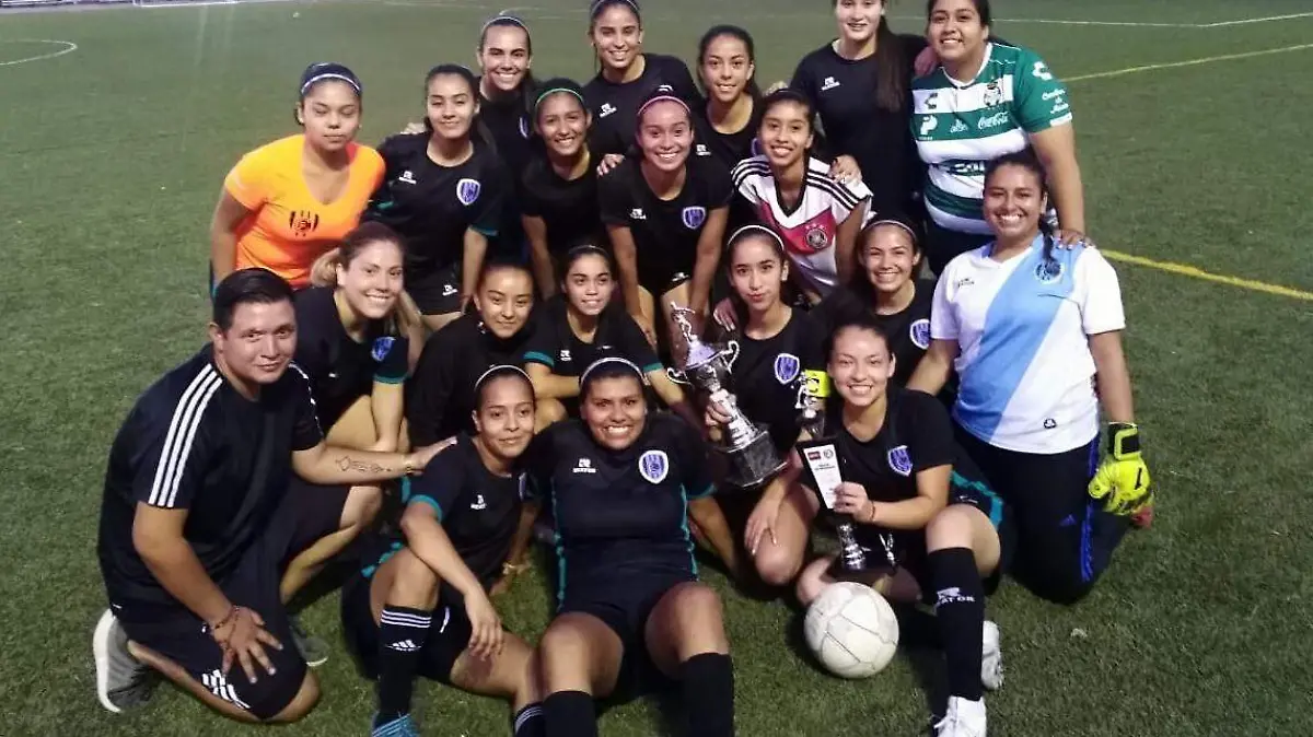 22 CECAF se proclama campeón de la Copa Lobos Femenil