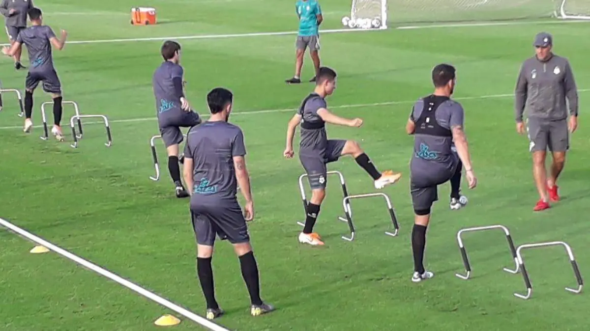 01 Santos Laguna realiza entrenamiento matutino1