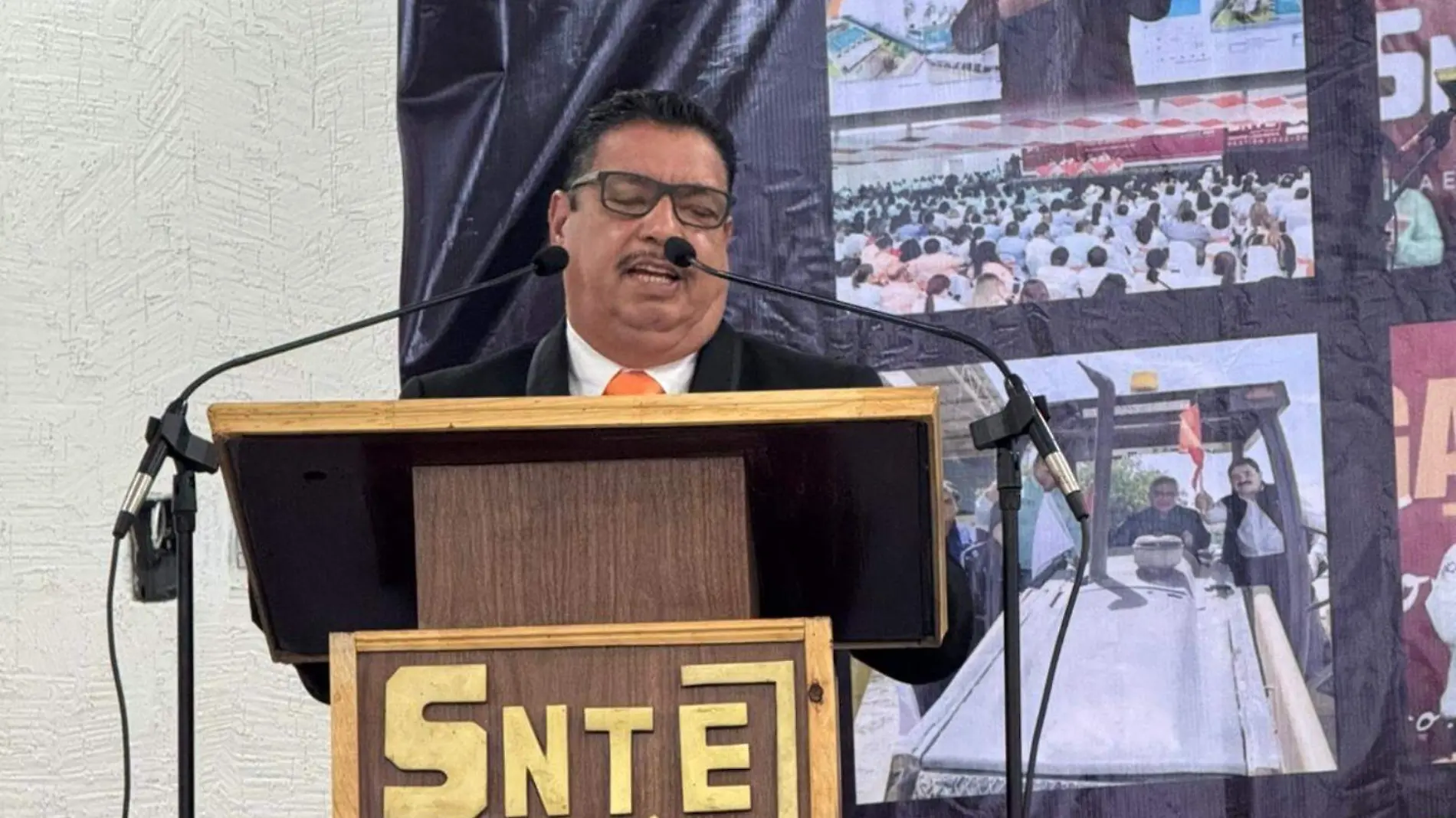 2 Arturo González Díaz, secretario general de la Sección 35 de la SNTE