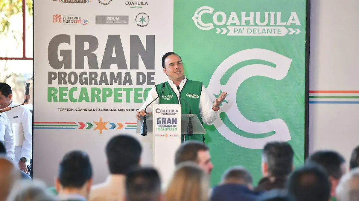 Programa de recarpeteo en Torreón.