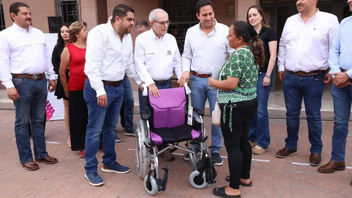 Carlos Robles
