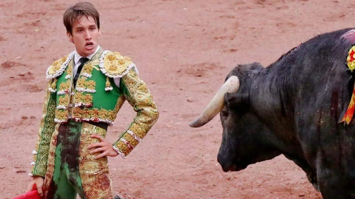 Arturo-Gilio-está-en-fisioterapia