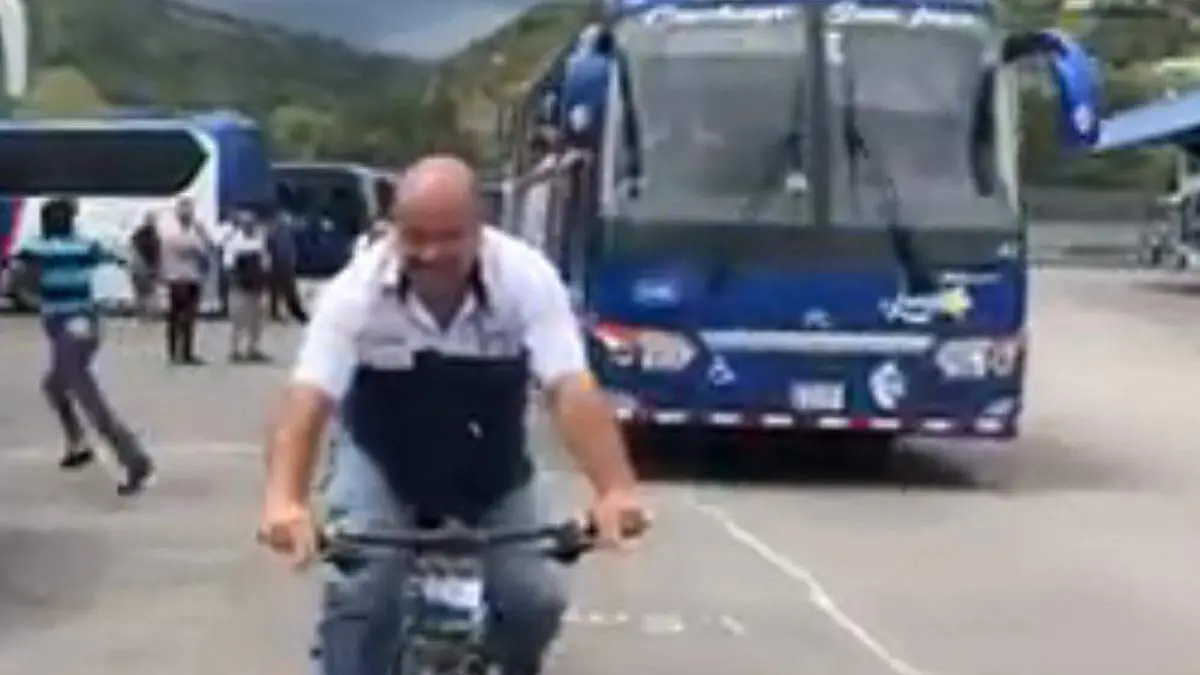 choferes-camión-ciclista