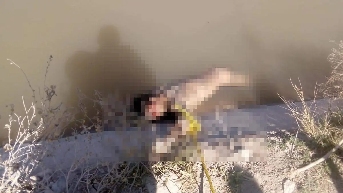 cadáver canal de riego