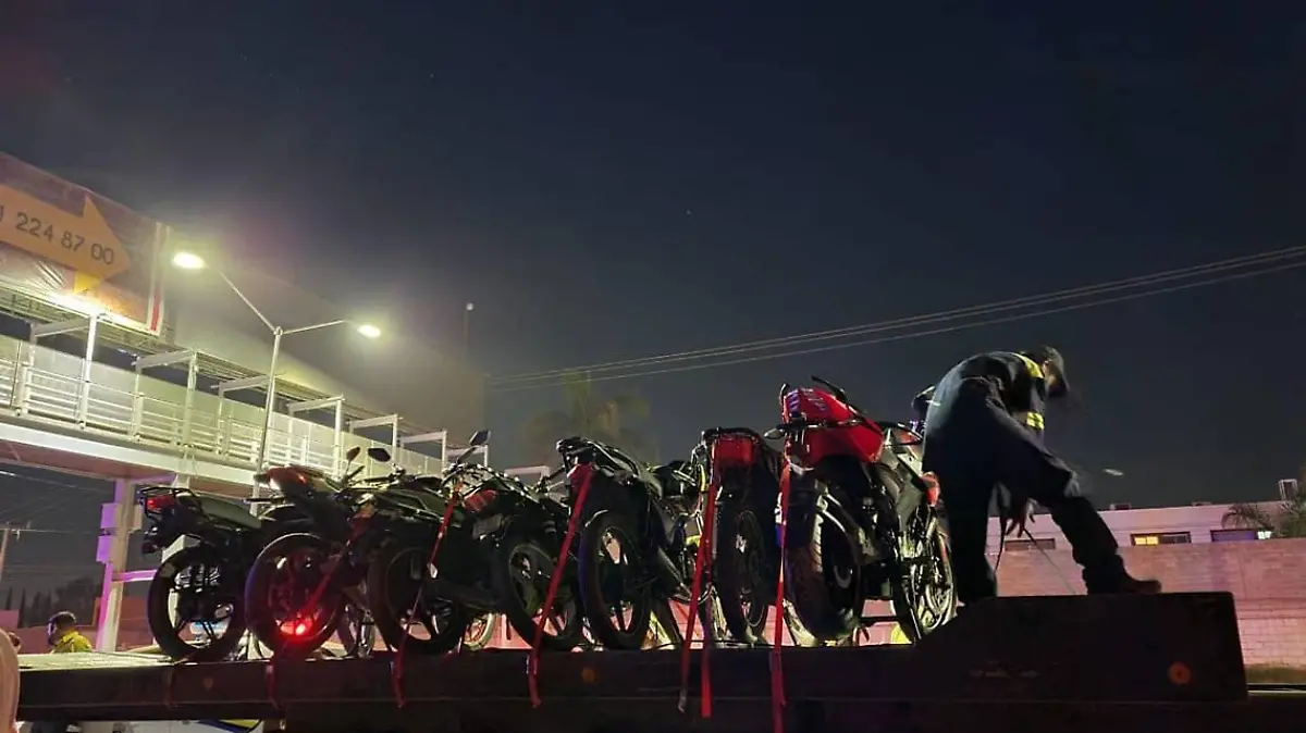 carreras moto clandesitnas