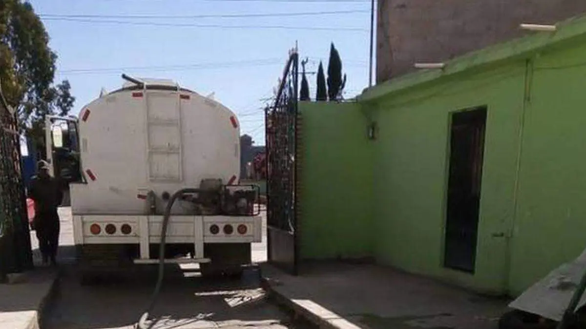 pipas-de-agua-en-Torreón