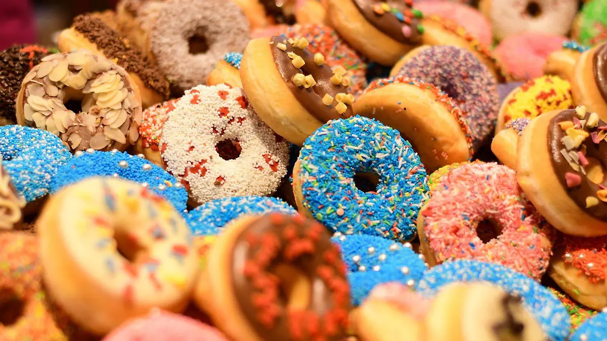 donuts-g222b4e05e_1920