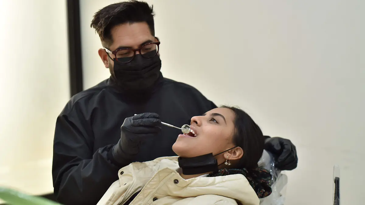 DENTISTA RICARDO NEVAREZ (1)