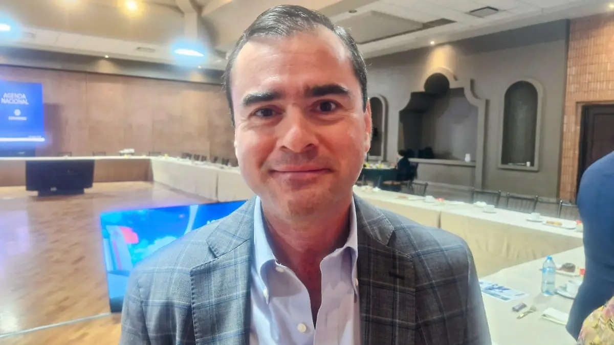 Luis Olivares Martínez.