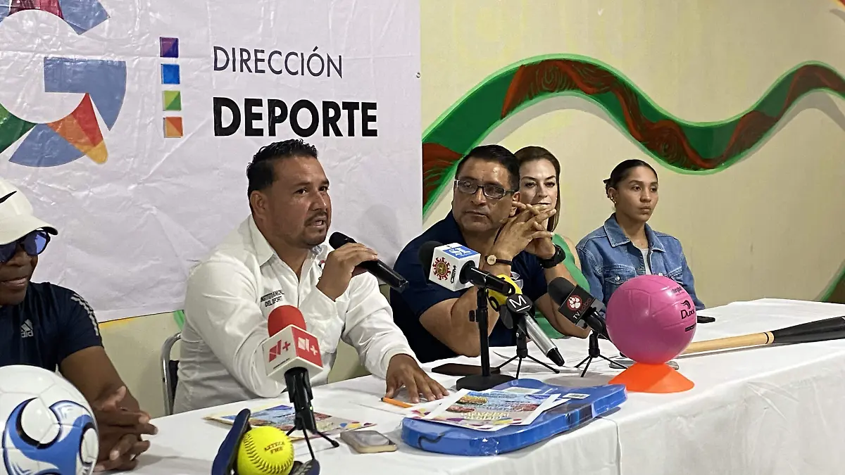 Presentan-curso-de-verano