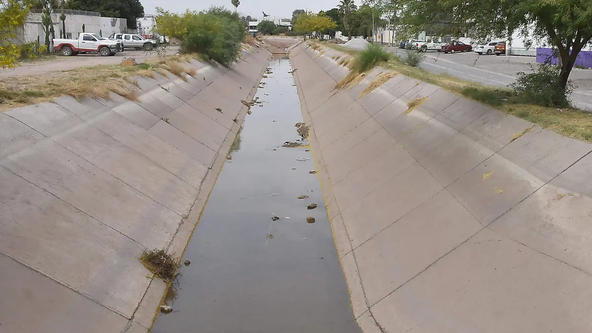 canal de riego torreón