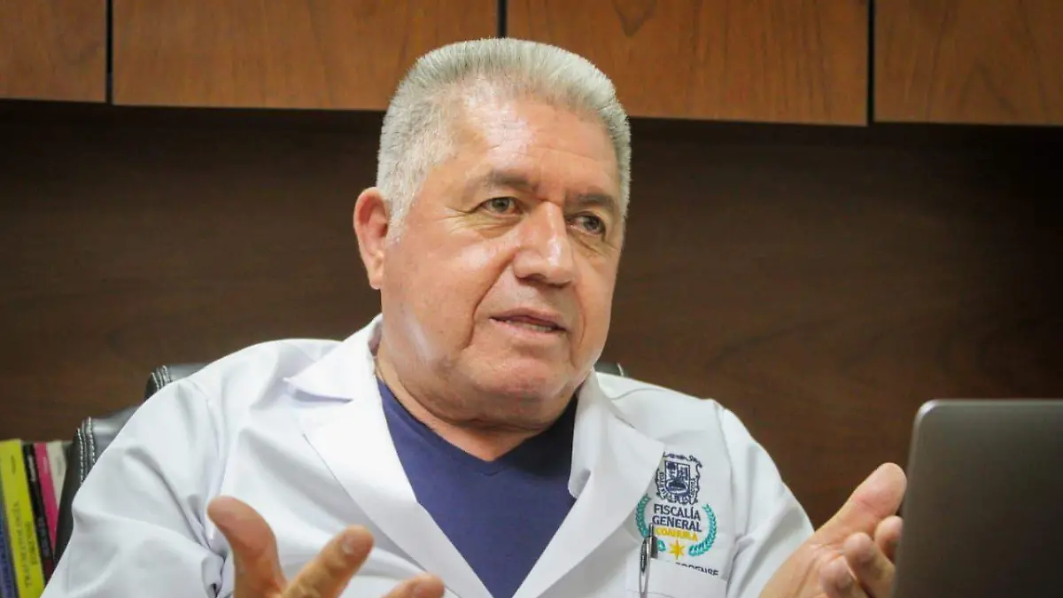 Ernesto Posada Núñez, médico legista de la Fiscalía.